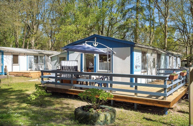 Bungalow 'Bungalow Mary Ann, Bgl 25' with Private Terrace and Wi-Fi