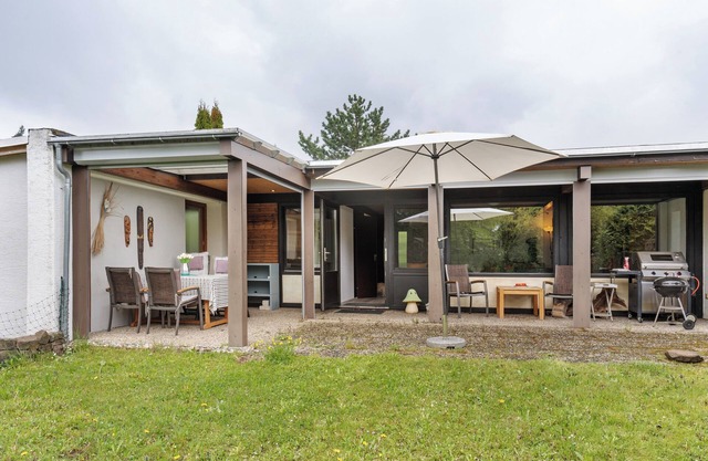 Bungalow 'Nordschwarzwald' with Private Terrace, Private Garden and Wi-Fi