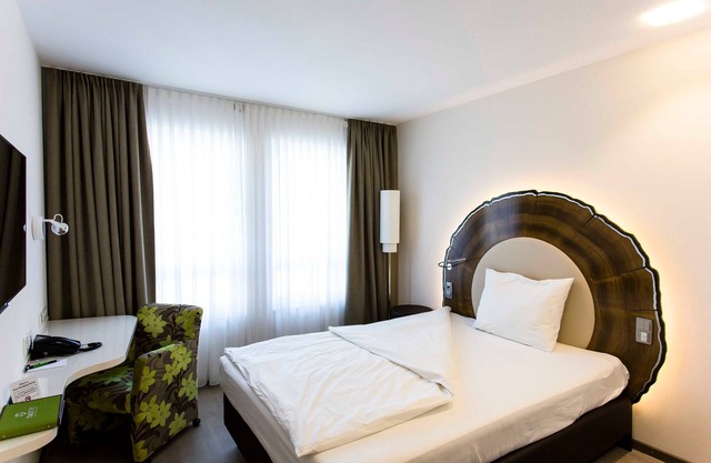 Business Single Room - TAOme - Feng Shui Stadhotel Breisgau