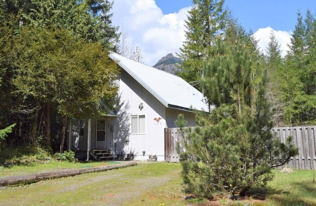 `Butter Creek Cabin' | 3 Bed, 2 Bath