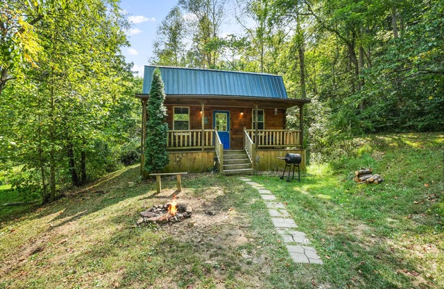Butterfly Crossing | Private Pond | Hot Tub