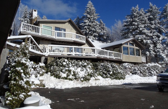 Buy 2 Nights, get one free! March Special! Great Skiing at Seven Springs!