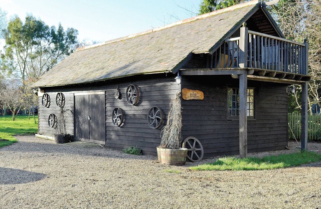 Byre Cottage - 29410