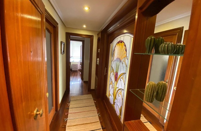 Cálido y Acogedor Piso en Santander, con Preciosas Vistas y Cerca de la Playa