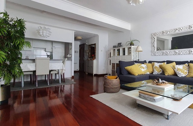 Céntrico Apartamento en Vigo con Garaje