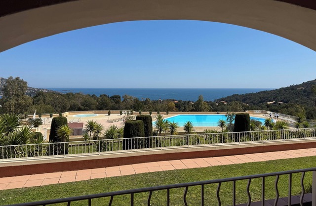 Côte d'Azur, Cap Estérel, superb panoramic sea view.