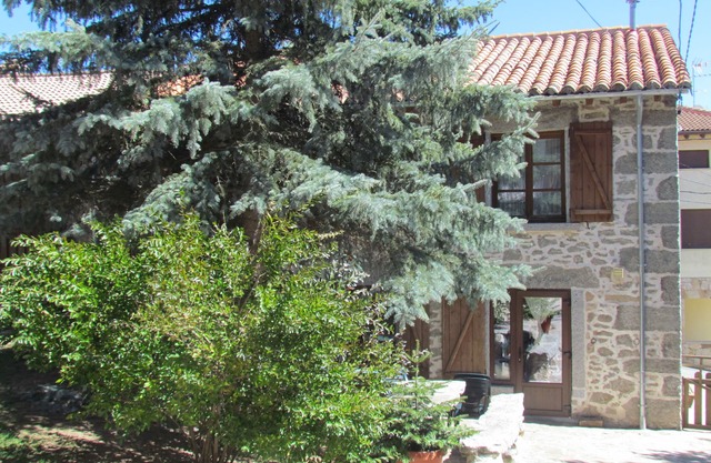 Country house of Avila La Esperilla de Gredos in the Gredos Regional Park