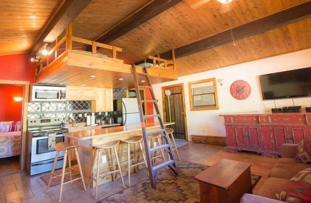 C9: Newly remodeled 1 bedroom with Charming Western Elegance and Comfort!