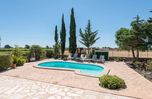 CA NA MENUDA - Cosy country house with private pool in quiet surroundings. Free WiFi