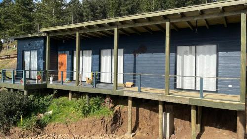 Cabaña entre bosque y mar
