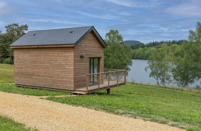 Cabane Familiale | Vue Lac Monédières | Piscines