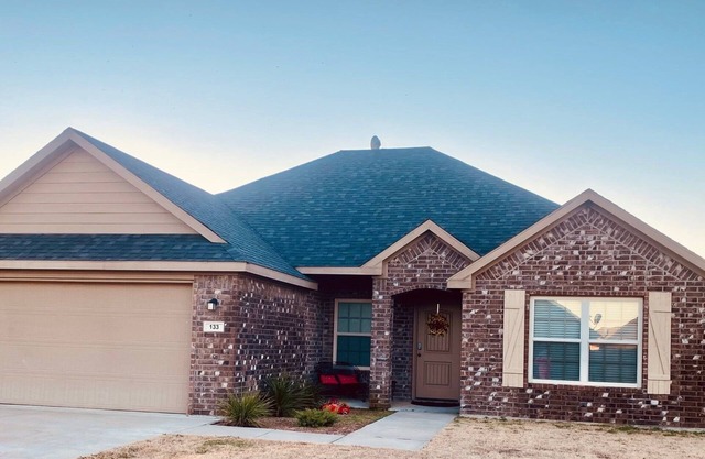 *Cabernet Cottage* Sleeps 6. Minutes to Casino, Concerts, Lake, College