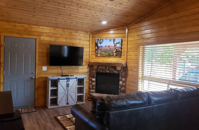 Cabin #1 has been completely remodeled! Cabin is now a 2 bedroom, full kitchen.