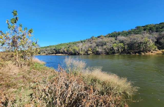Cabin 10 Glamping on the Brazos River