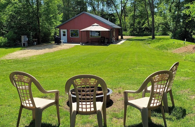 Cabin: Lake Magnor - Quiet and cozy cabin, 3 bedroom, 2 bath and NO CLEANING FEE