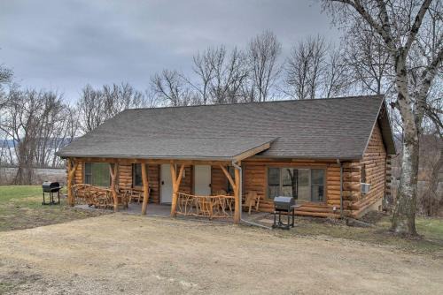 Cabin Near River - Treehouse Masters Stayed Here!