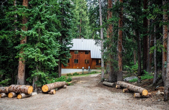 Cabin on Edge of Forever by Cottonwood Lodging