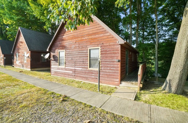 Cabins In Hocking - Retreat cabin #7