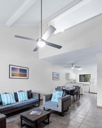 Cable Beach Apartments