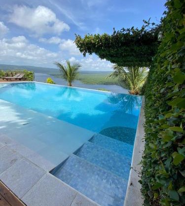 Calalas Lodge