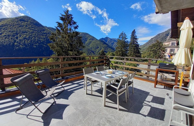 Calluna House, terrace in the sun of Onsernone