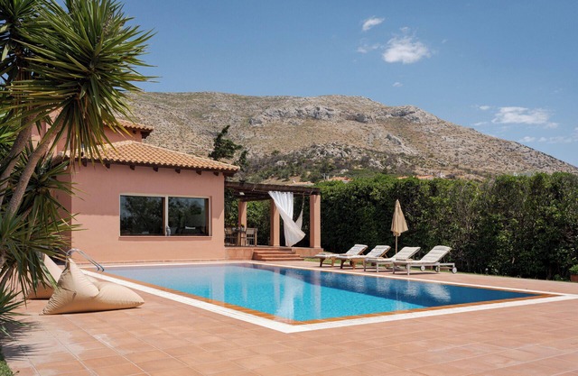Calm Retreat Villa Lagonisi