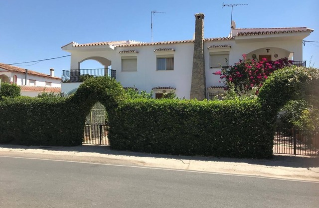 Camino del Rey house area