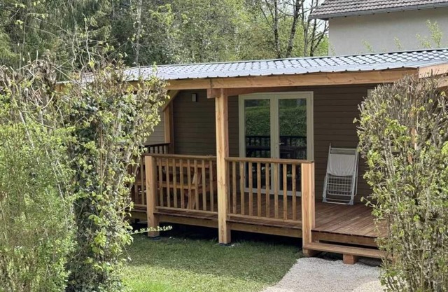 Camping 3 étoiles - Piscine - ccbbdhd