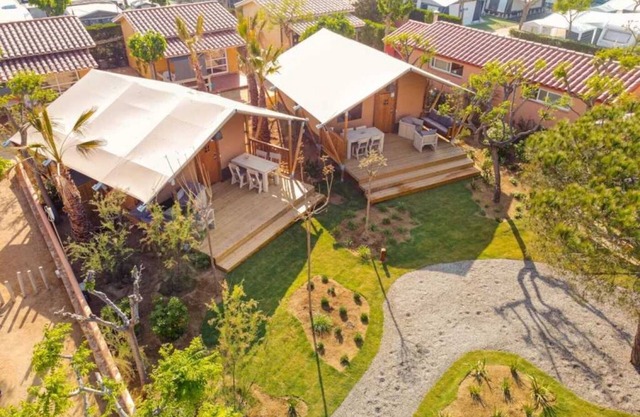 Camping 4 étoiles - Piscine - efaheg