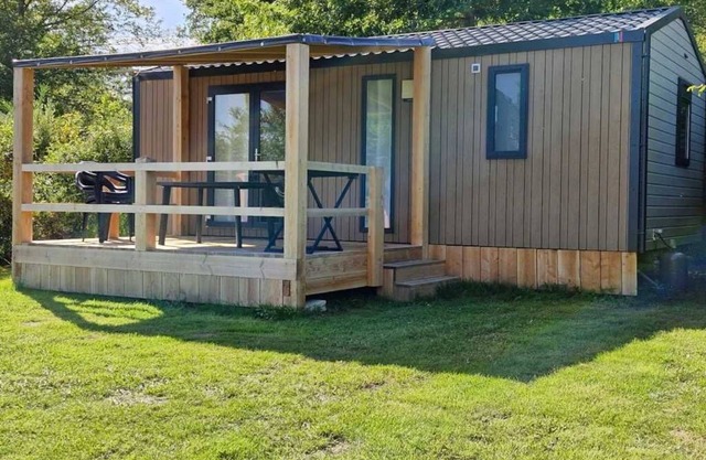 Camping 4 étoiles - Piscine - ccbbghi