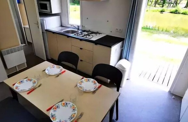 Camping du Bois de Reveuge**** - Mobile Home Classic + 3 rooms for 5 people
