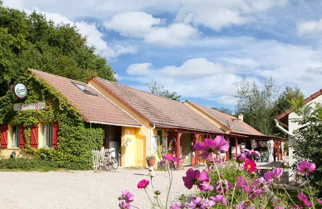 Camping LA FOUGERAIE * - Chalet 5 people