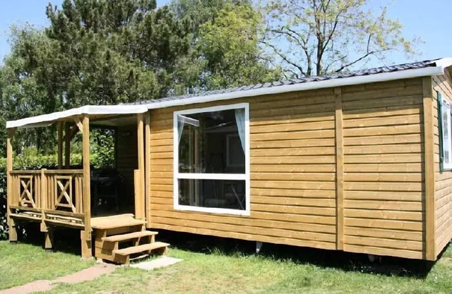 Camping Les Bruyères* - Mobil Home Loggia 3 Rooms 4/6 People