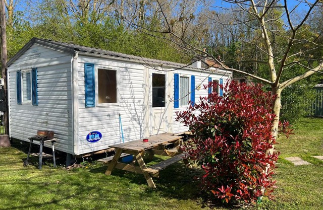 CAMPING LES LILAS