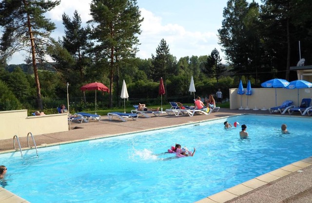Camping les Pinasses
