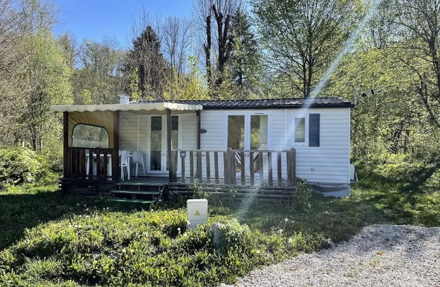 Camping Quality l'Eden de la Vanoise * - Bungalow Evolution 31m2 (2 bedrooms, maximum 4 persons) 4 persons