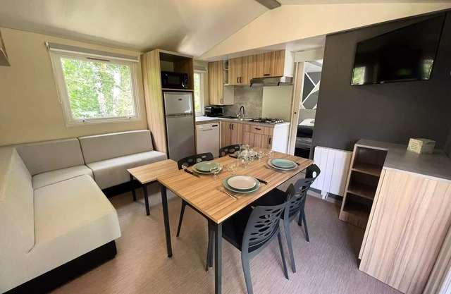 Camping Quality l'Eden de la Vanoise * - Bungalow premium 33m2 (2 bedrooms, maximum 4 persons) 4 persons
