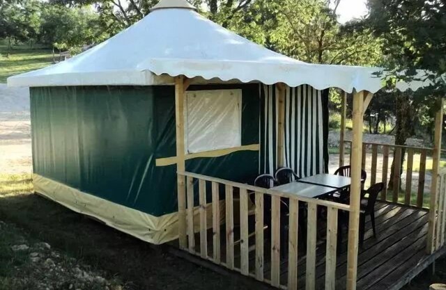 Campsite Bellevue * - Bungalow Toilé 3 Rooms 5 People
