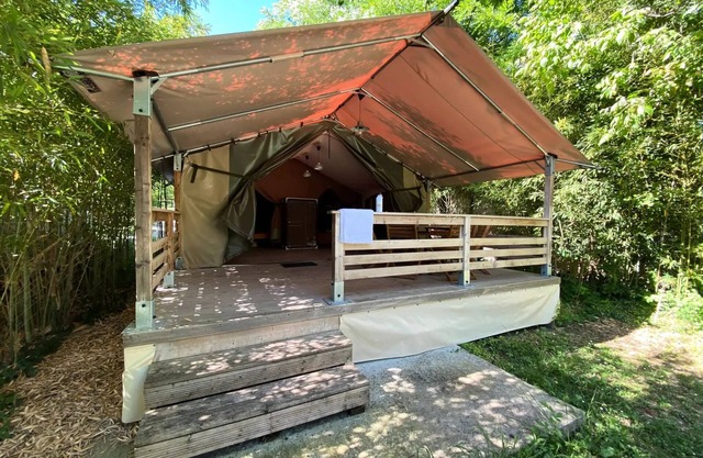Campsite Flower Saint Amand * - Freeflower Comfort 3 rooms 4/5 people Without Sanitary