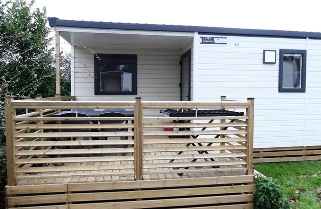 Campsite Le Panoramic * - Mobil-Home Pacific 3 Rooms 4 People + TV