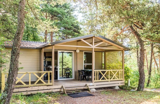 Campsite Le Champ Long **** - 4 room luxury cottage for 6 people
