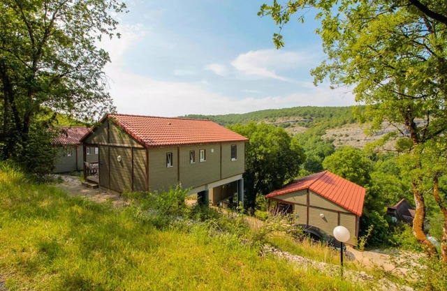 Campsite La Draille * - Chalet Belvedère Deluxe 6 persons