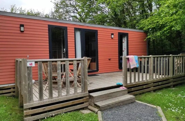 Campsite Le Rouge Gorge* * - Mobilhome 4/6 persons 2 bedrooms 2 bathroom PREMIUM TV CLIMATEIZATION VAISSELLE LAVE 6 persons