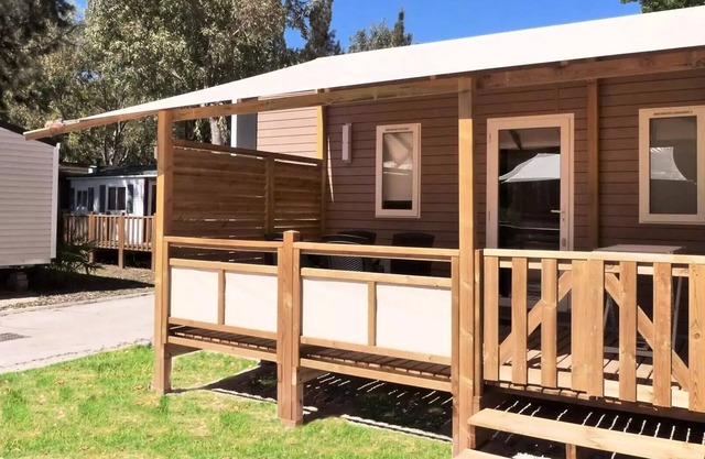 Campsite Tikayan Les Palmiers* - Mobile home Idaho Standard 3 rooms 4 people Air-conditioned
