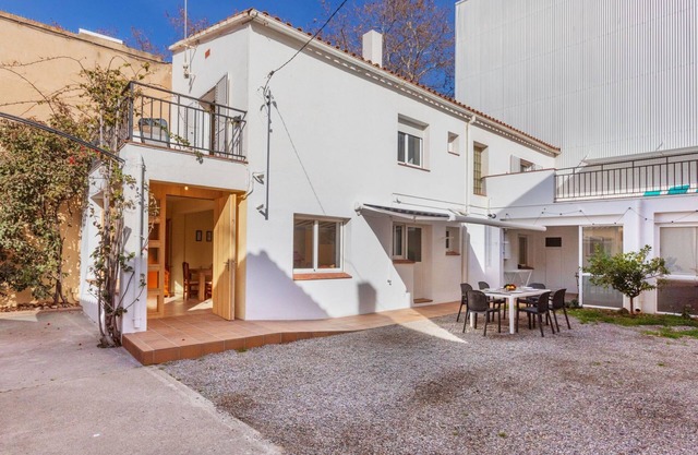 Can Can Grau by Interhome