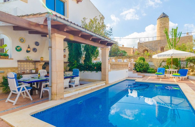 CAN NICOLAU - Villa with private pool 500 from the beach in Colònia de San Pere. Free WiF