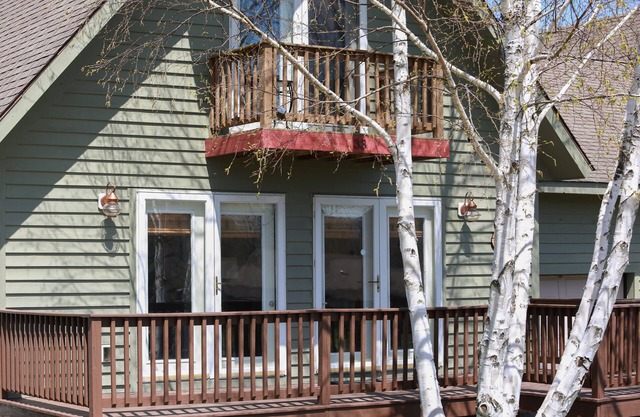 Canaan Valley chalet near hiking, biking, kayaking, skiing, and charming towns…