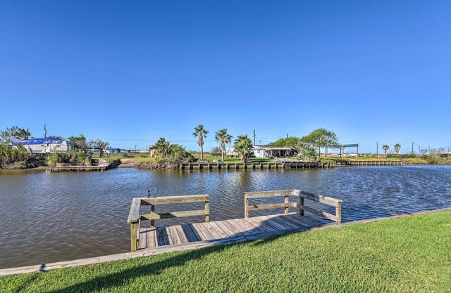 Canalfront Sargent Cabin w/Patio: 1 Mi to Beach!