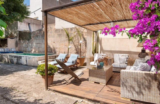 Canamon charming house with private pool. Wifi