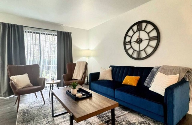Canton Centrally Located Extended Stay - Pool, Gym, Split Layout Floorplan